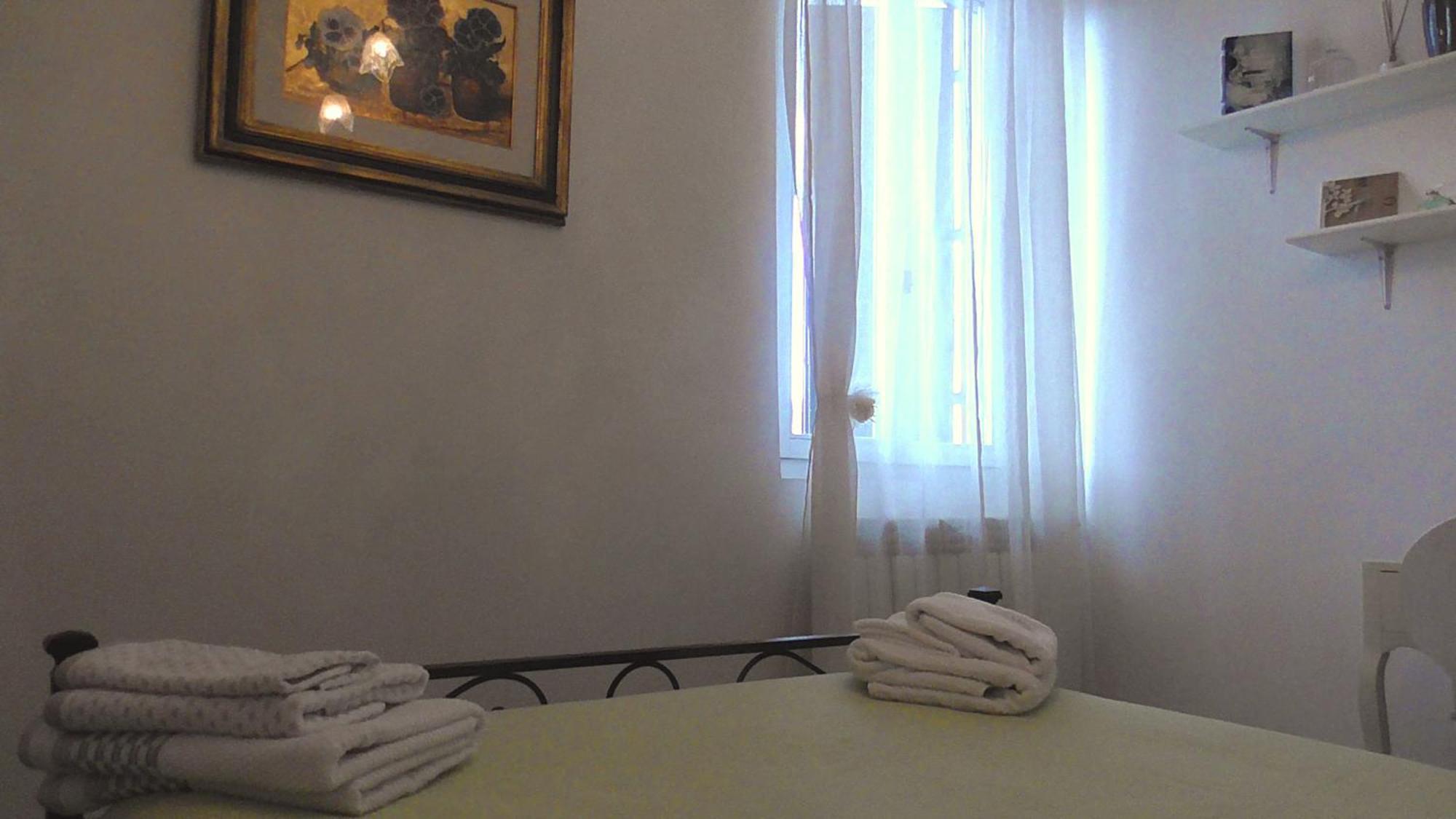 Italy's Enchanting Ambiance - A Snug In * Roma