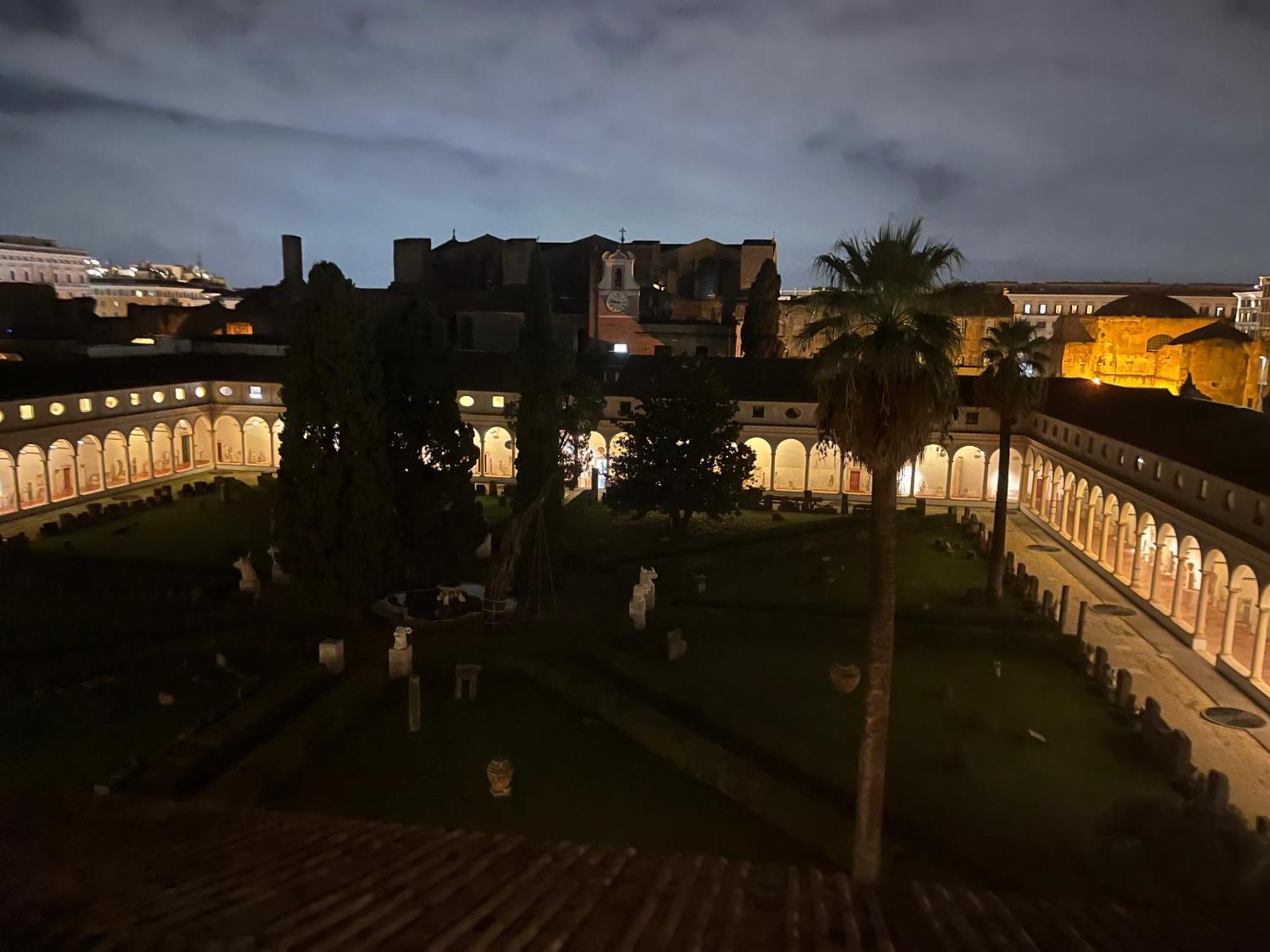 X2 Con Magnifica Vista Sul Chiostro Di Michelangelo E Le Terme Di Diocleziano
