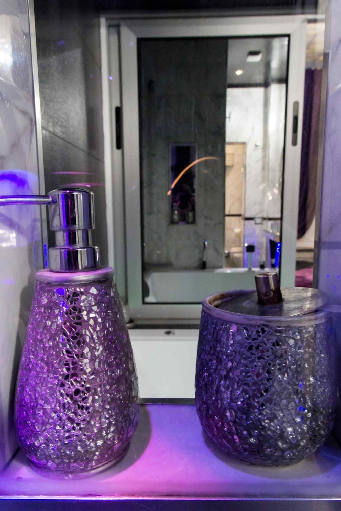 Jacuzzi Suitesweetrome Leilighet *