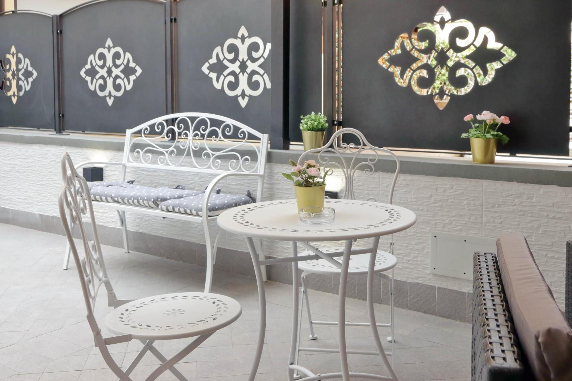 Gasthof Roman Holiday Suites *
