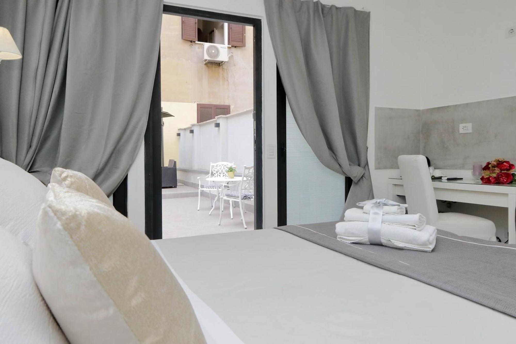 Gasthof Roman Holiday Suites *