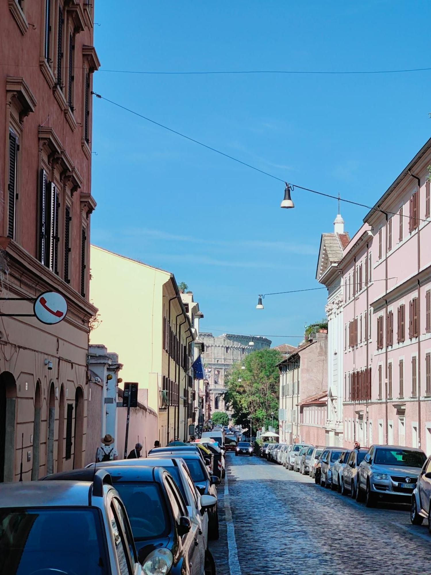 Domus Iulia - Colosseo Gjestgiverier