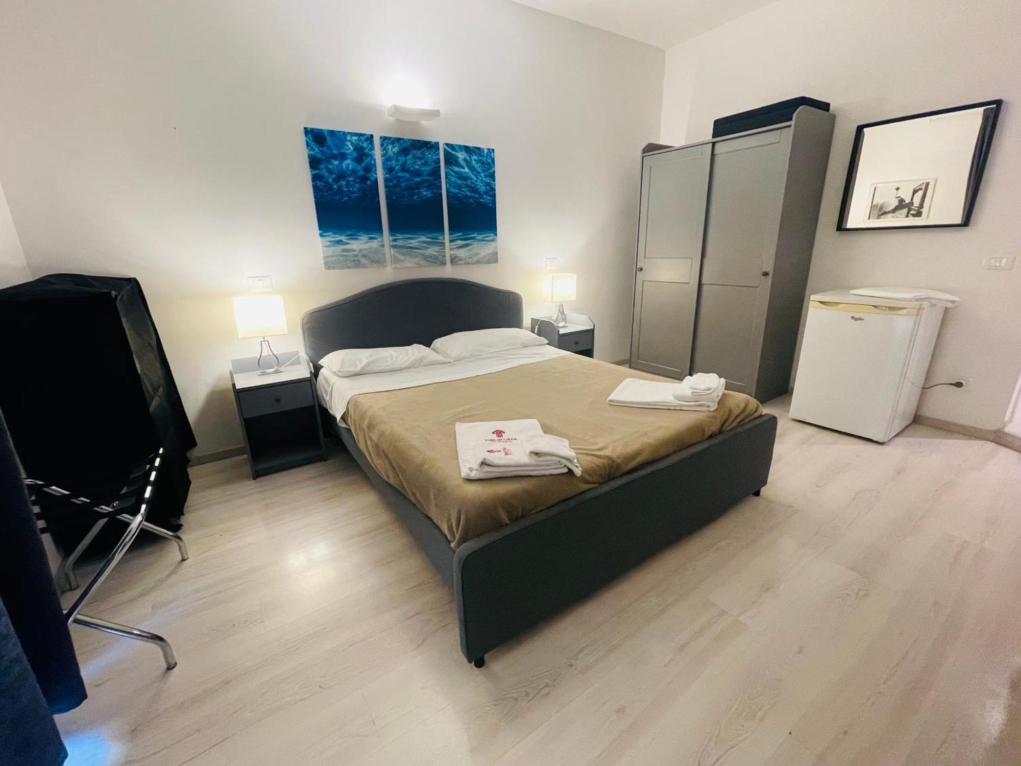 Tiburtina Suites, Affittacamere 2*