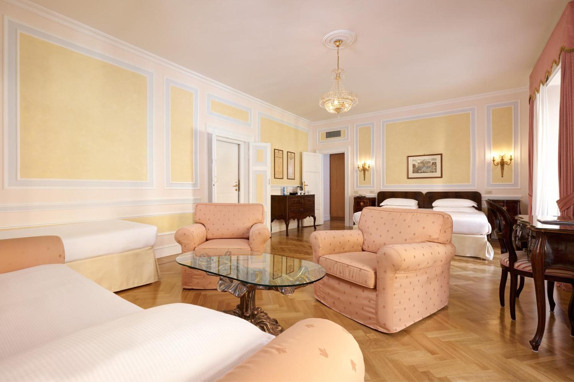 Quirinale Hotel 4*