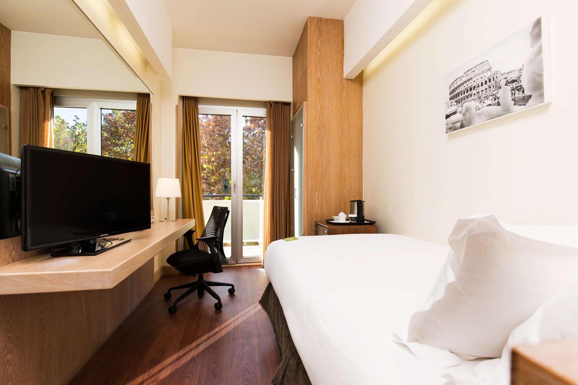 Hilton Garden Claridge Hotell