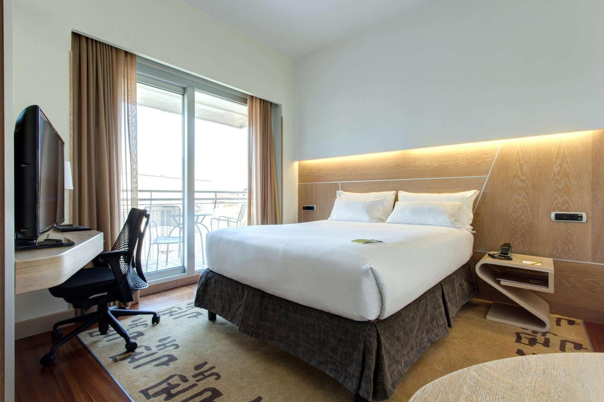 Hilton Garden Claridge Hotell