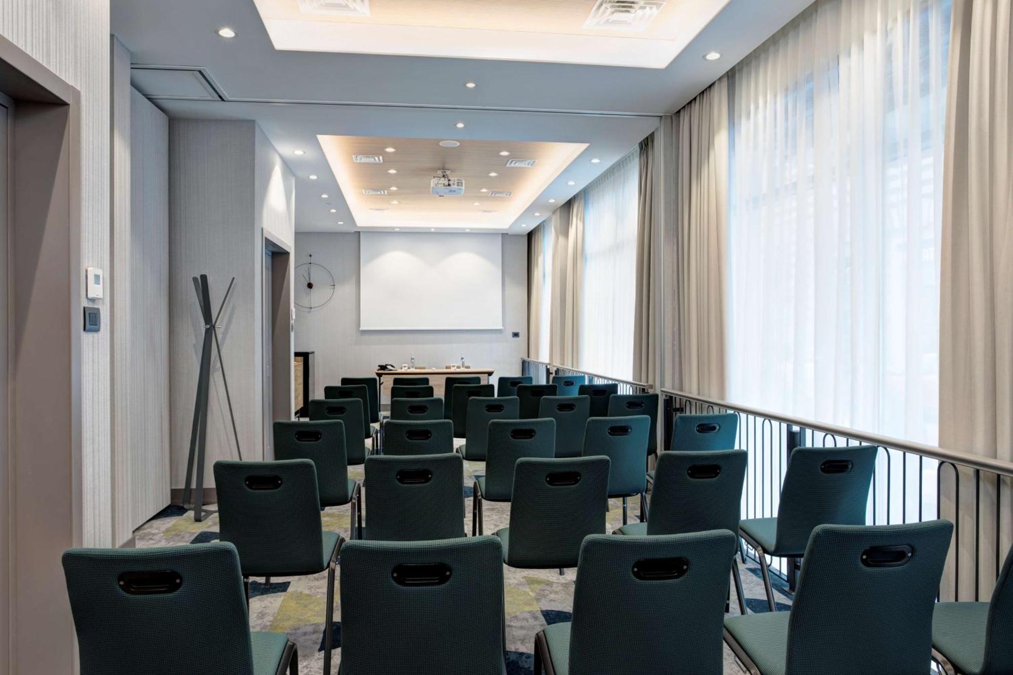 Doubletree By Hilton Monti Hotel Roma