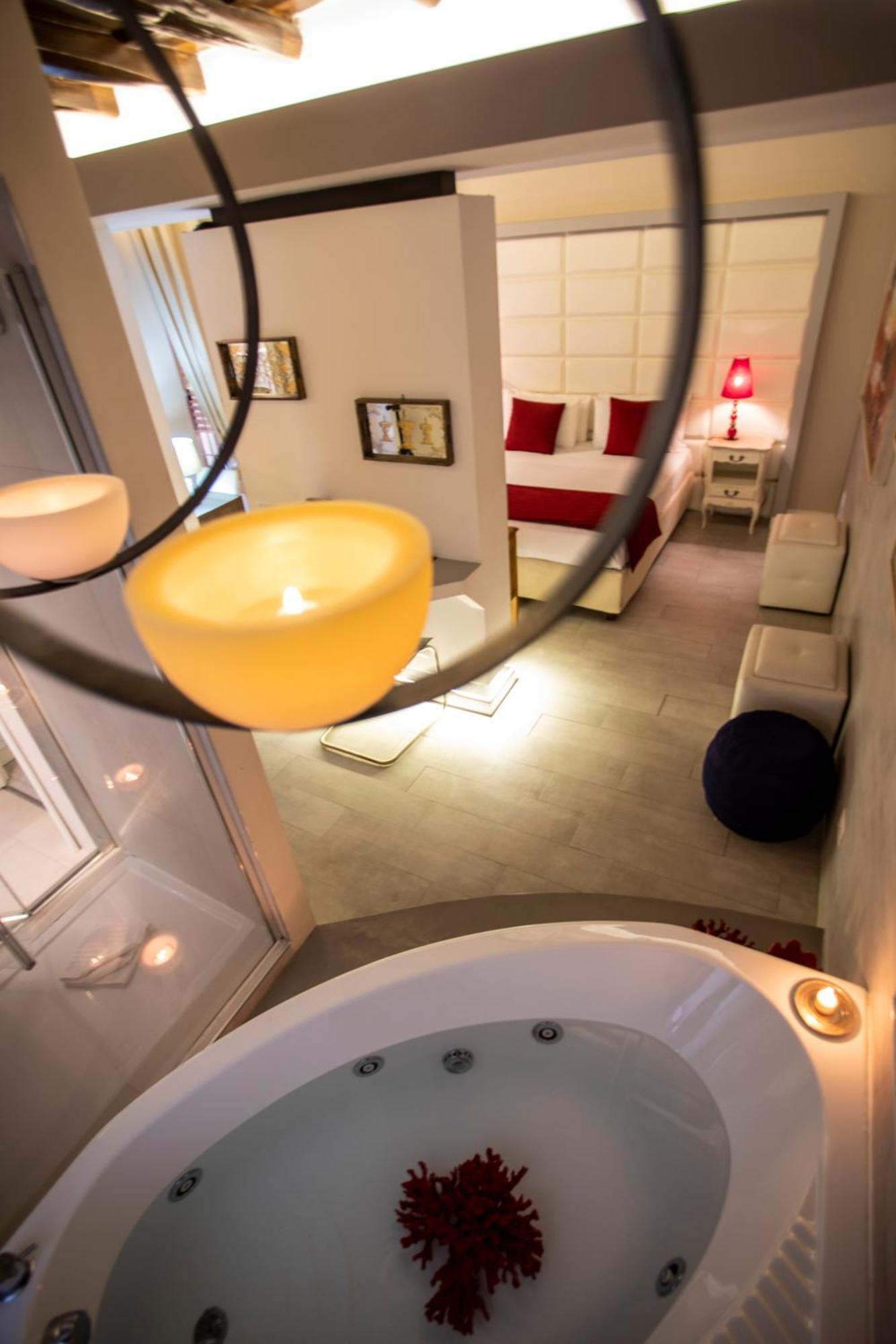 Town House Spagna- Luxury With Jacuzzi Bath Pensión