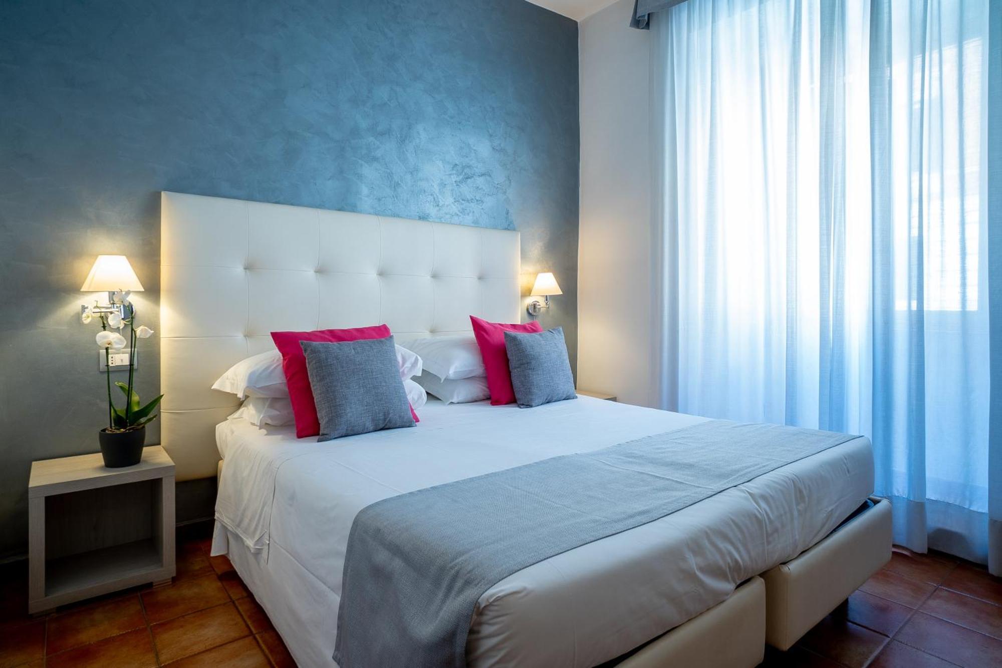 Hotel Gabriella 3*