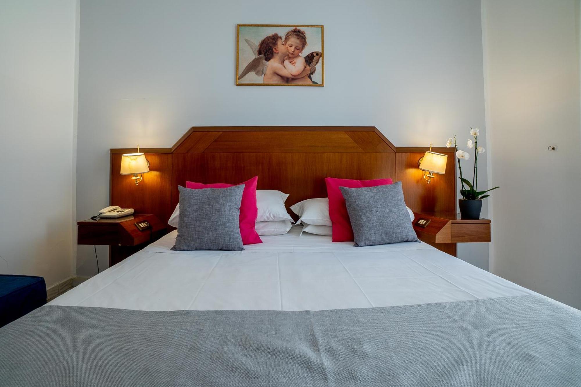 Hotel Gabriella 3*