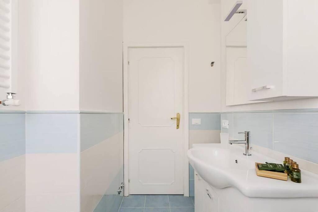 Hostme Piazza Di Spagna Apartament Apartment