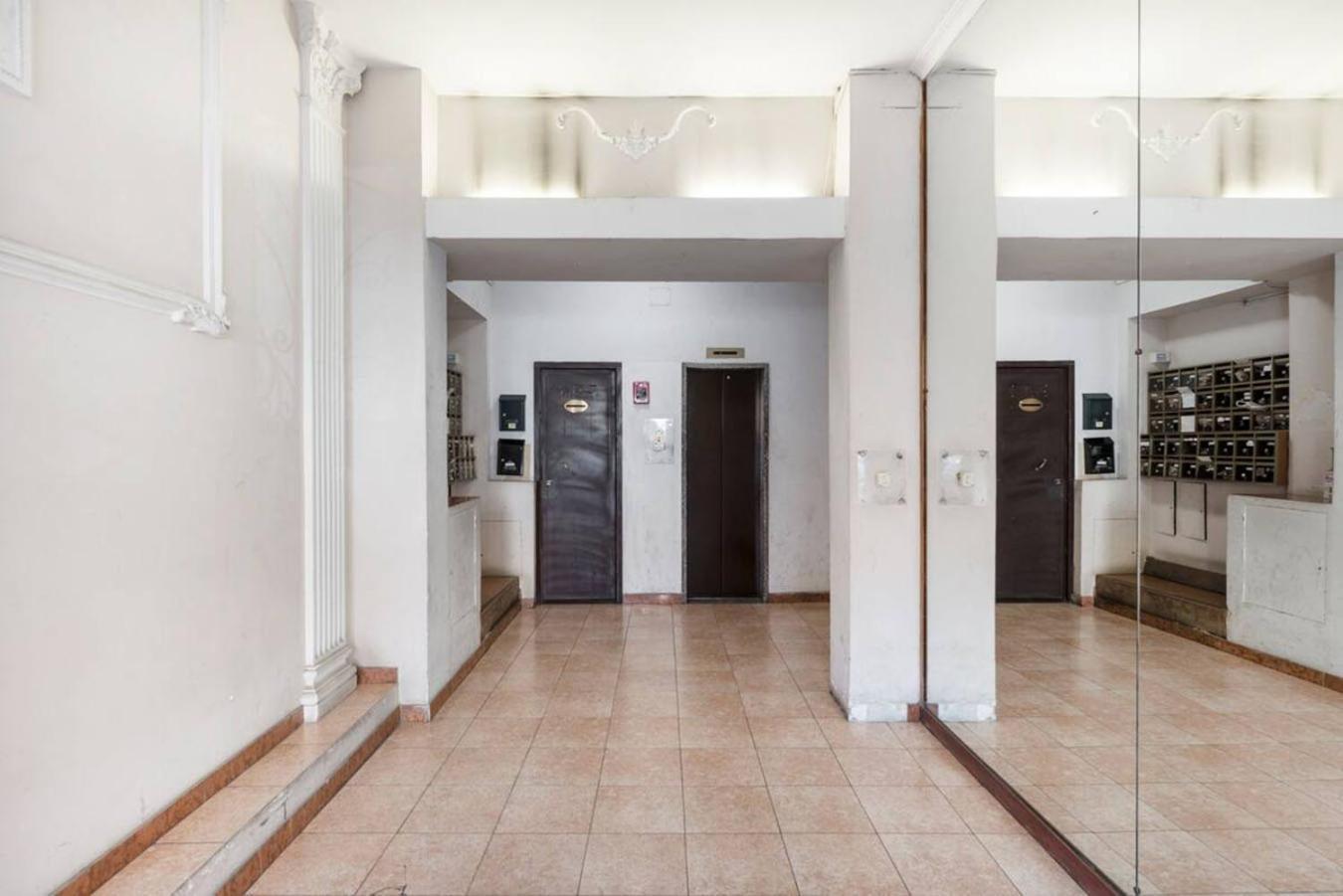 Apartment Hosting Aparments Rom