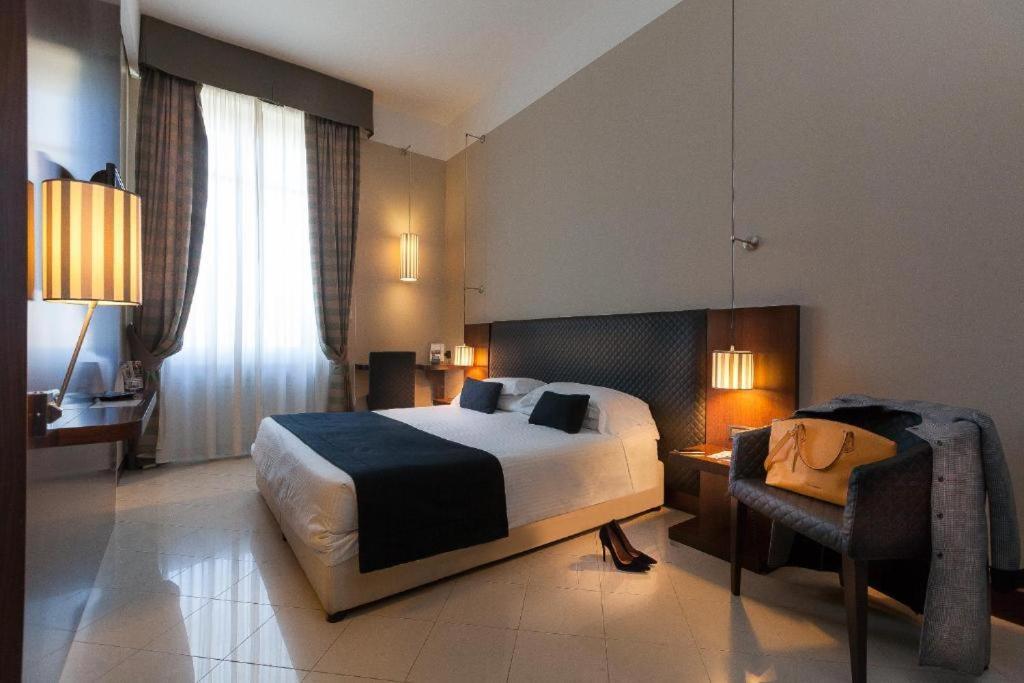 Th - Carpegna Palace Hotell Roma