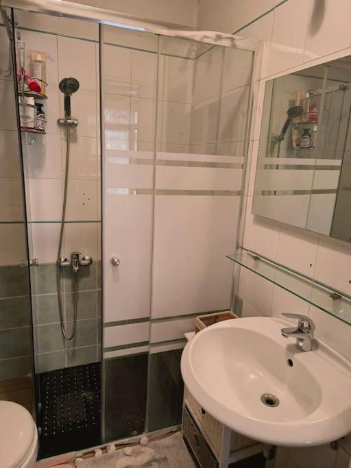 Apartamento Dependance In Private Garden Id29923