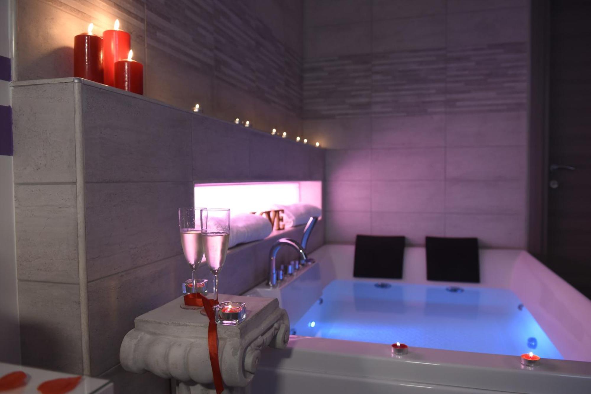 Nido Di Suite, Jacuzzi King Size, Metro C Apartment