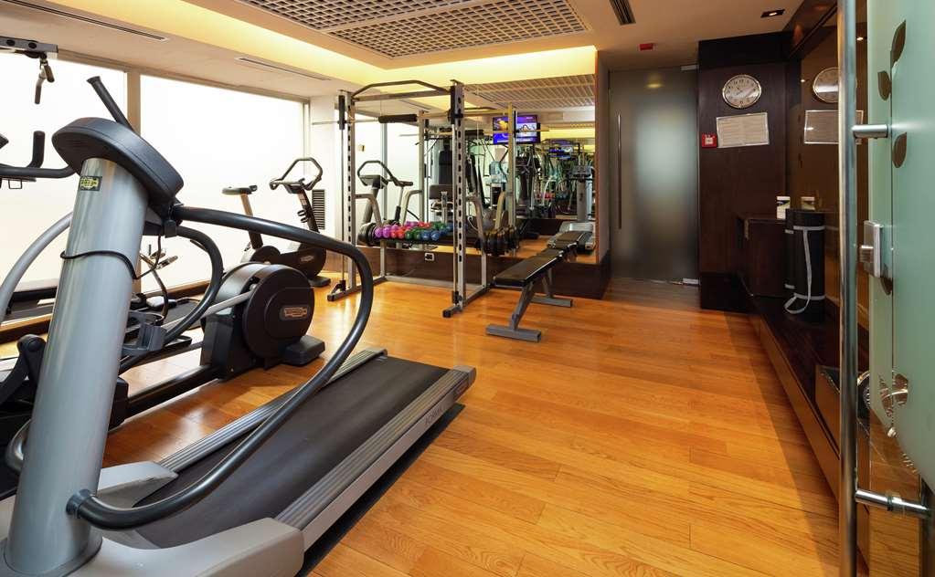 Hilton Garden Claridge 4*