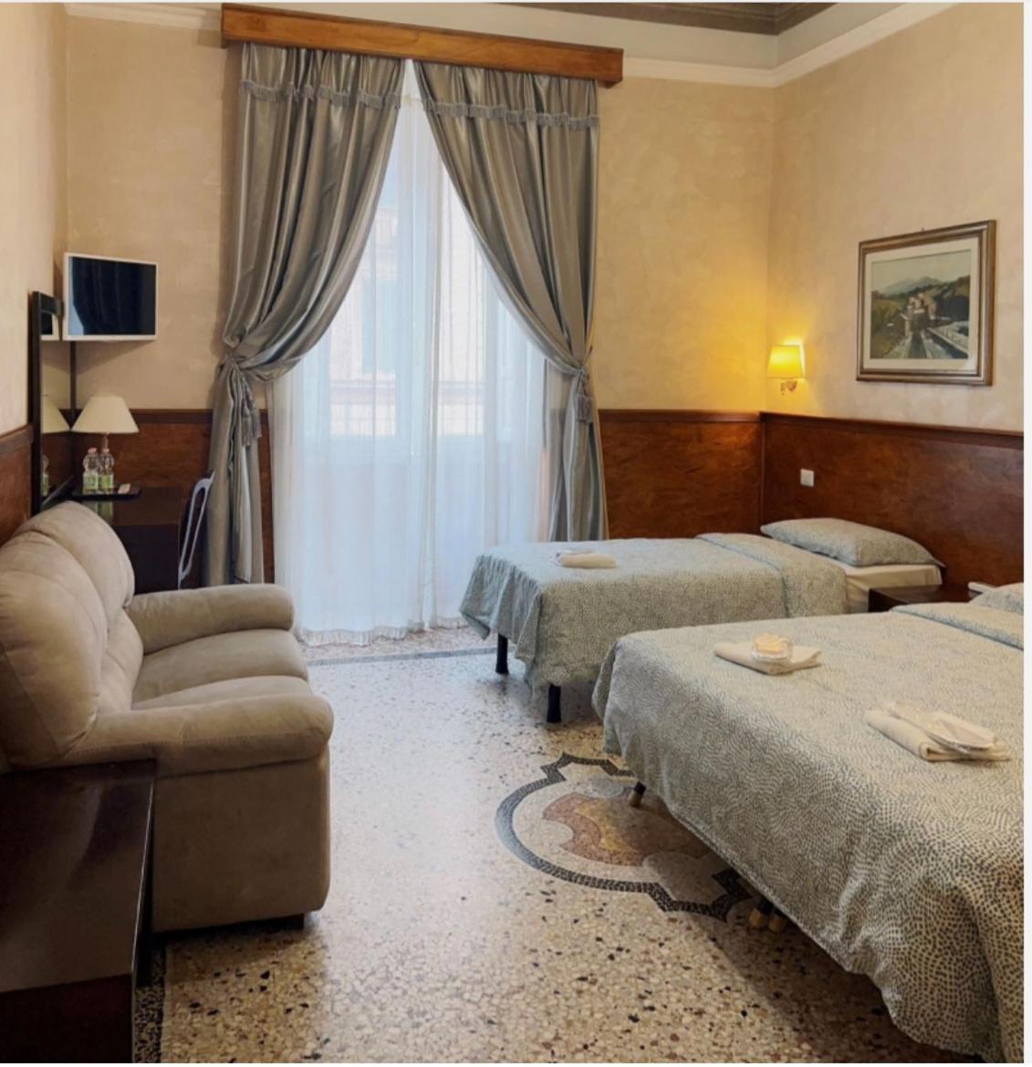 Romafullhouse Roma