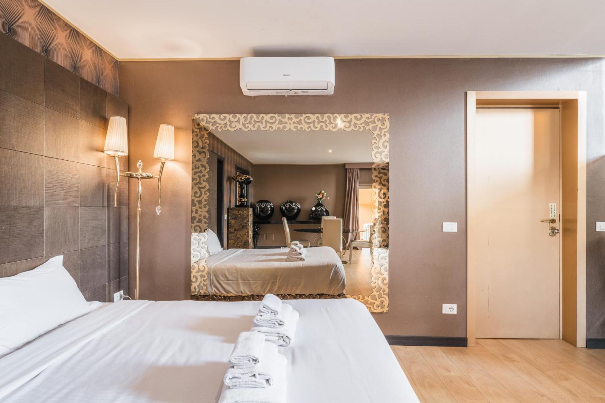 Penthouse - Private