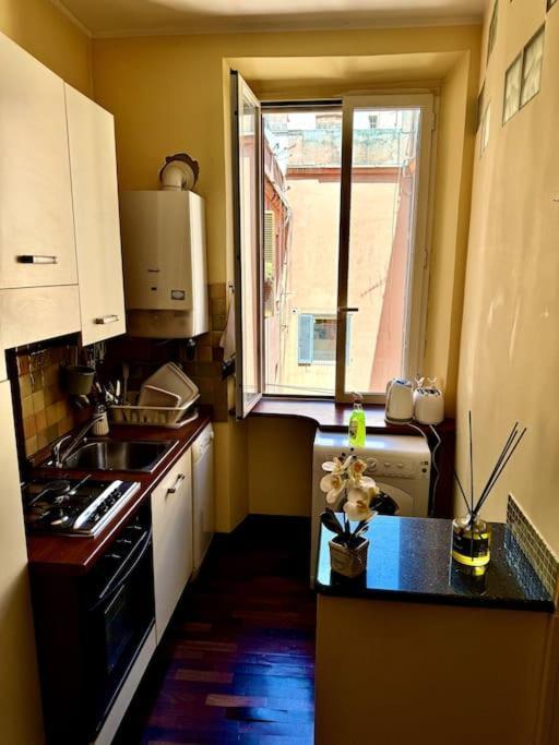 Colosseo -termini Elegante Loft 5 Stelle * Rome