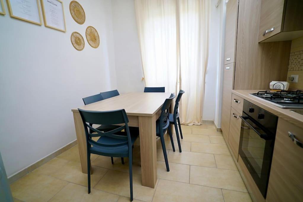 Apartamento Nine Stops From The Colosseum *