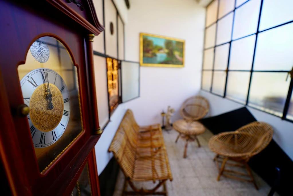 Apartamento Nine Stops From The Colosseum Roma