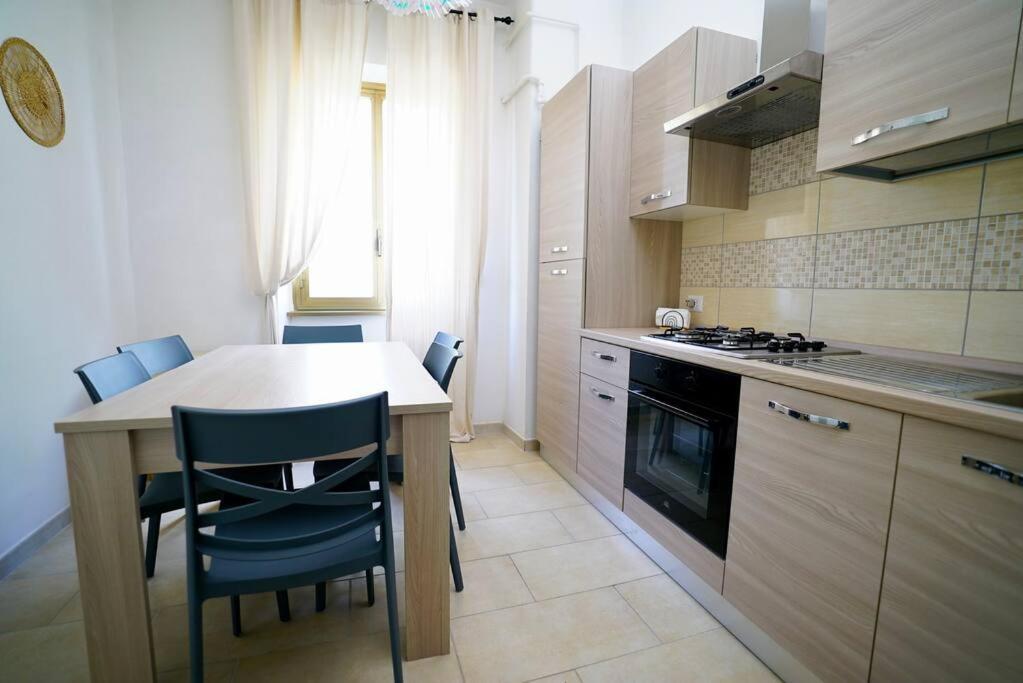 Nine Stops From The Colosseum Apartamento