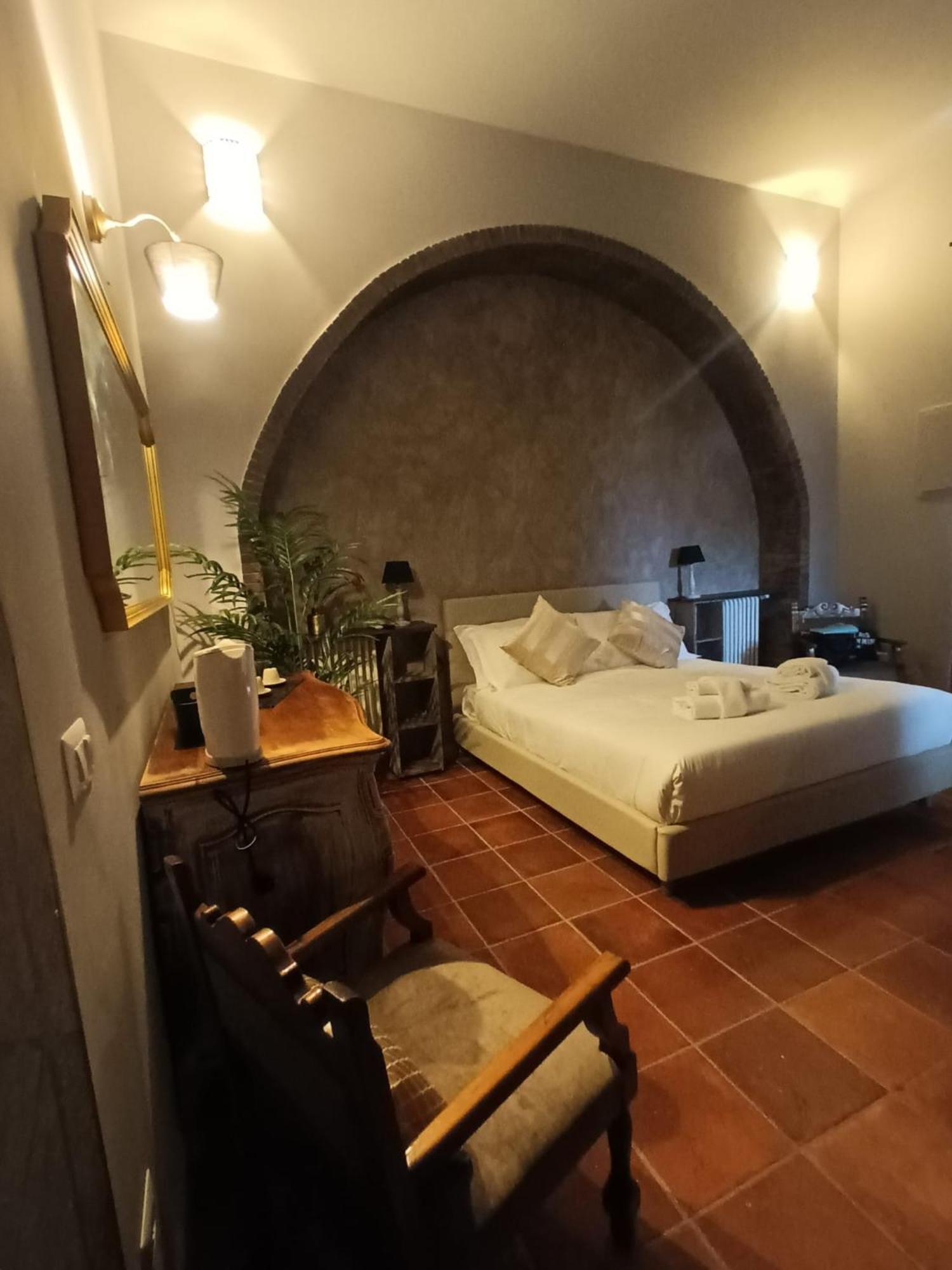 Apartment Lucilla's San Pietro Station