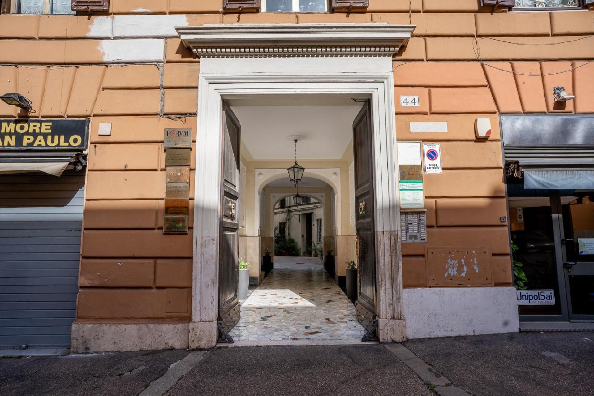 Domus Alba Mantua Apartamento Roma