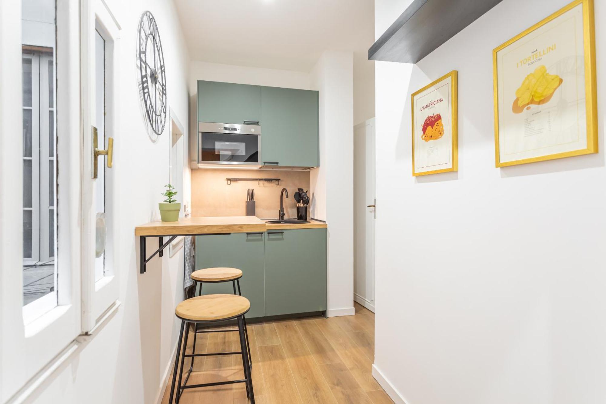 2 Bdr Navona Quintessential Charm *
