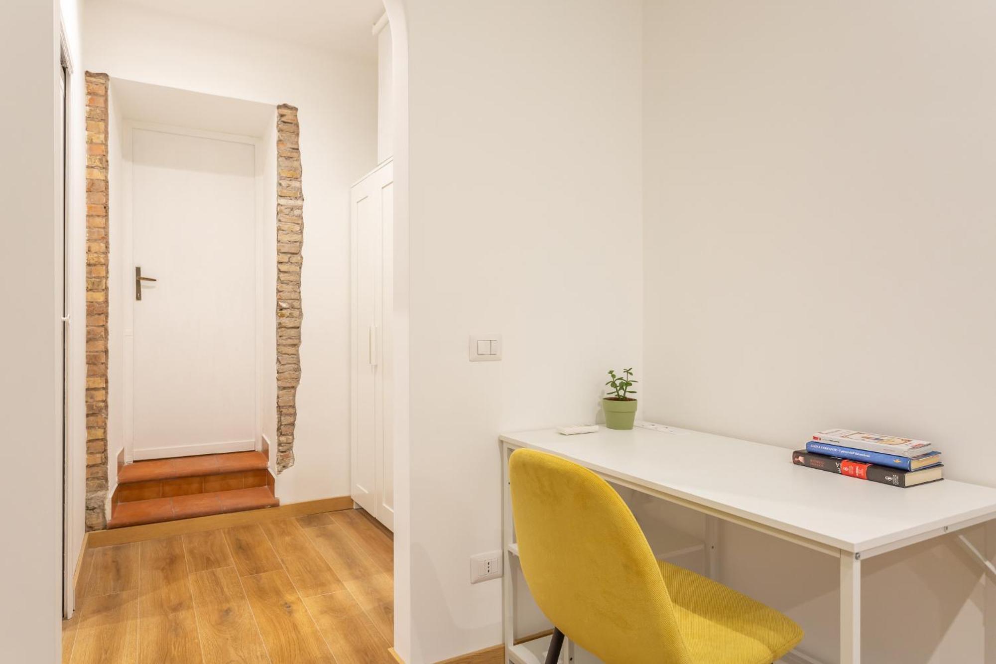 2 Bdr Navona Quintessential Charm