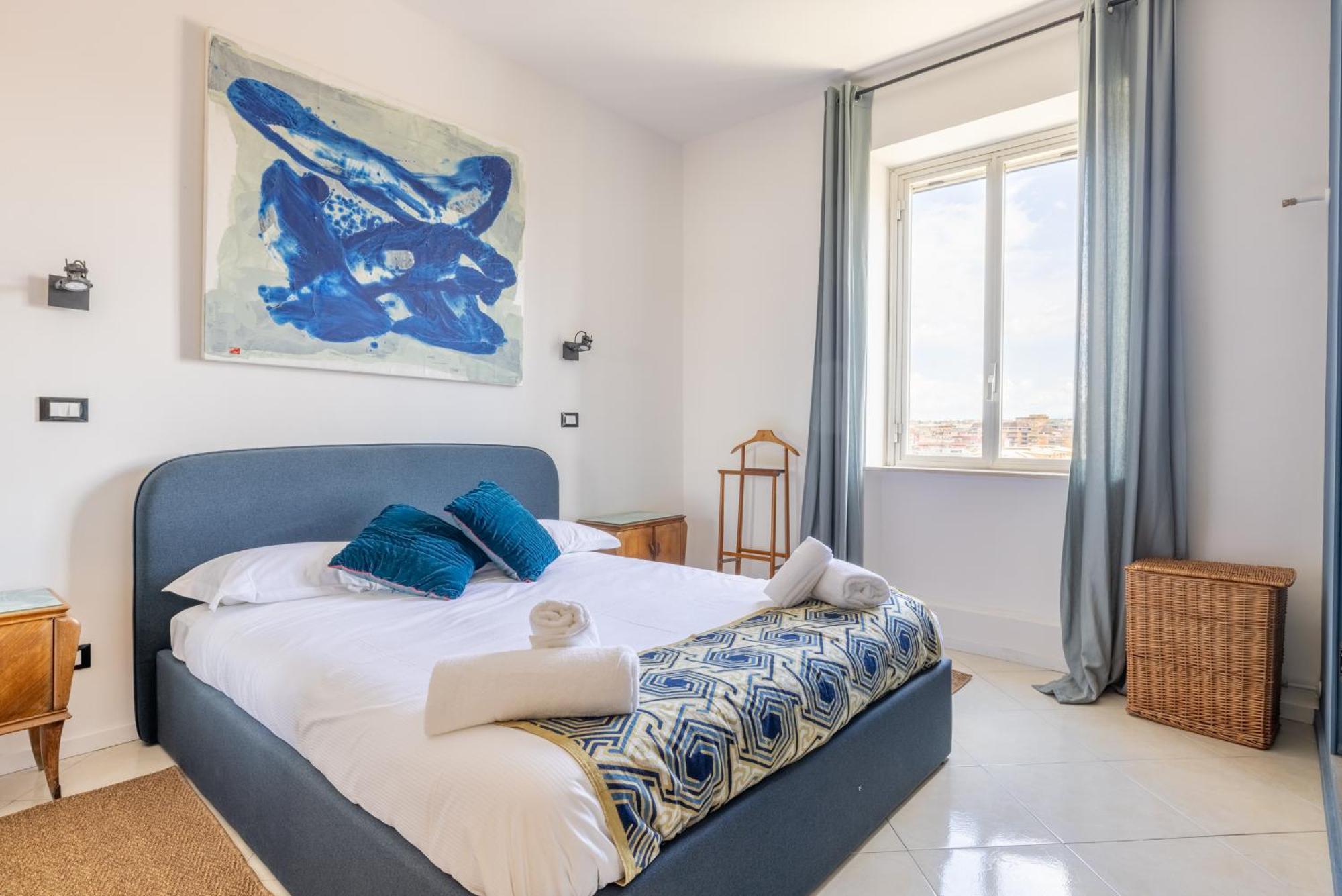 Apartment Spacious With Terrace 3 Bedroom, Metroa Battistini Rom