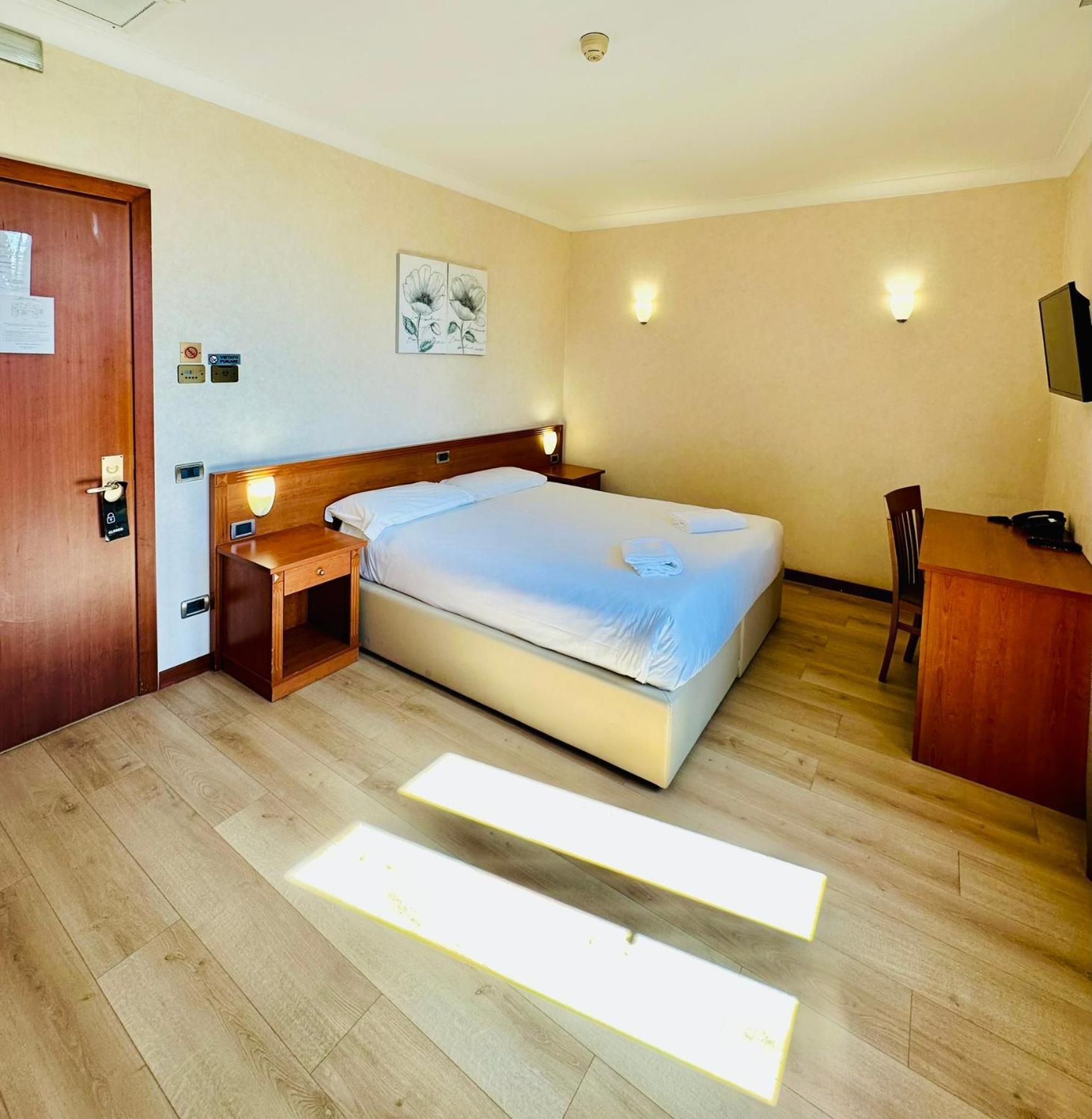 Romoli Hotell