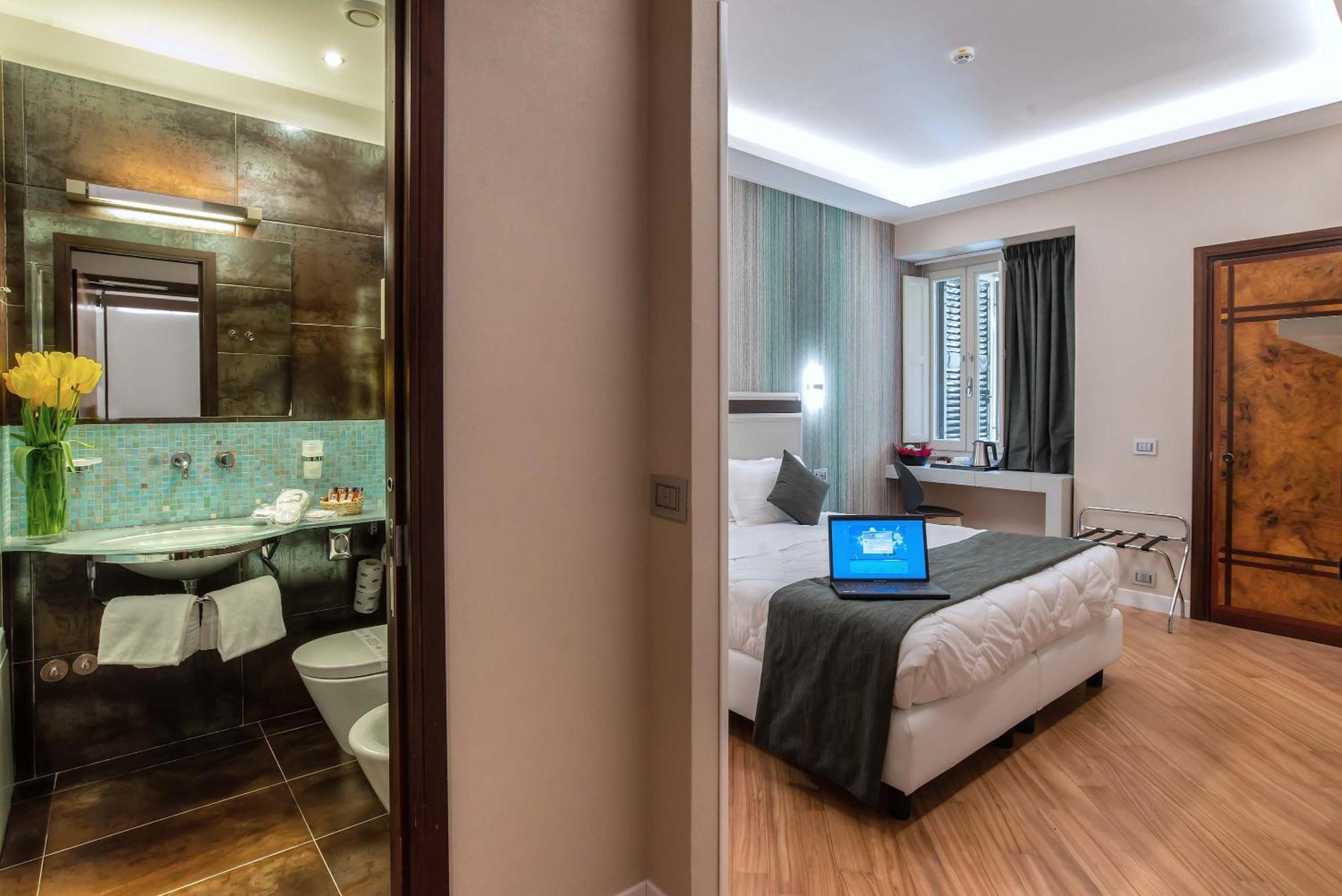 Hotell Memphis 4*