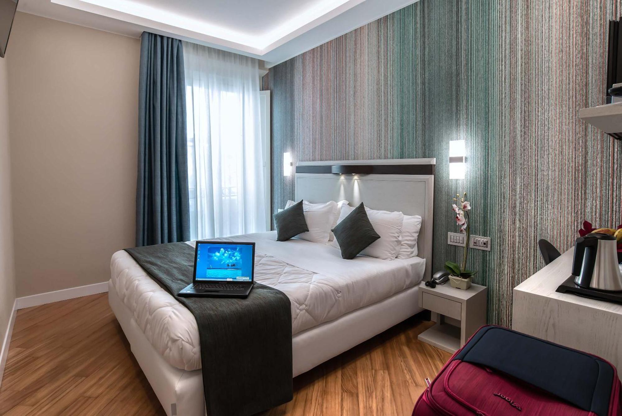 Hotell Memphis 4*