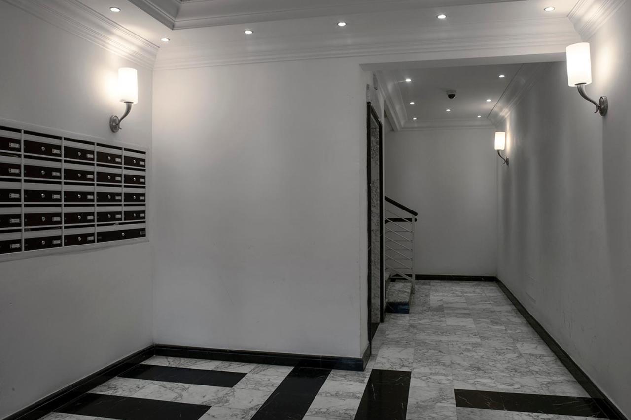 Penthouse 41 In Trastevere With Big Terrace