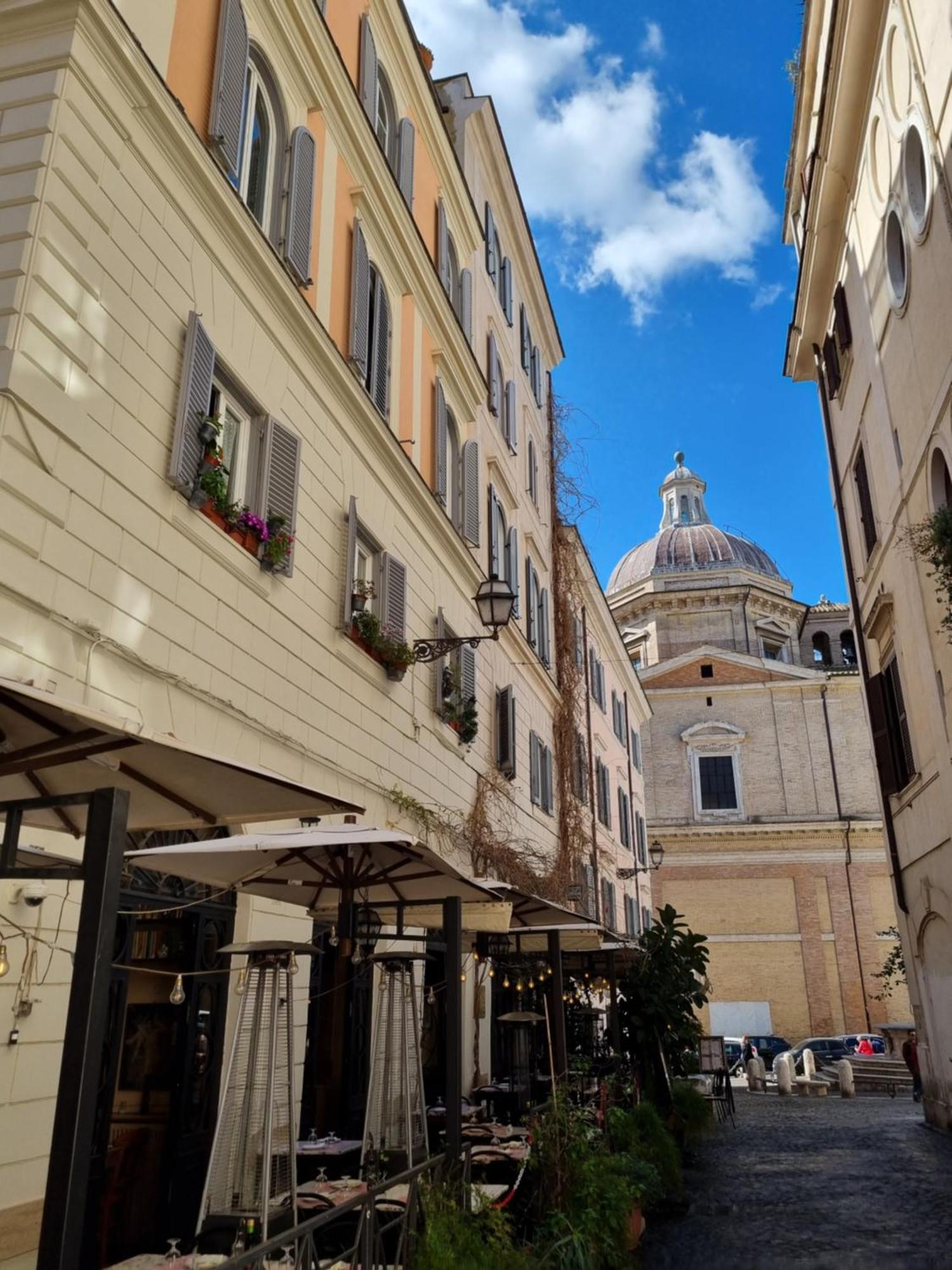 Colosseum Luxury