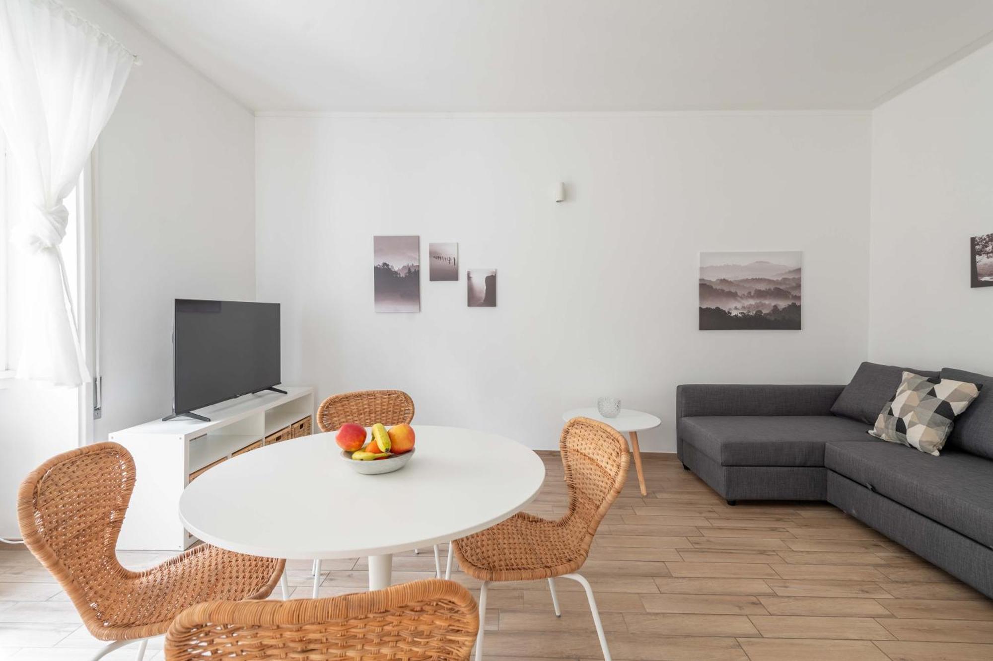 Loverhome 2 Roma