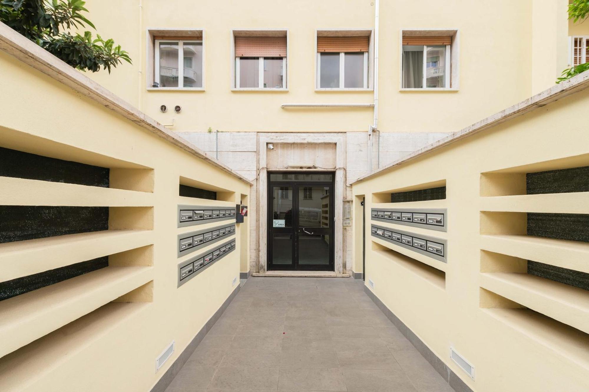 Loverhome 2 Roma