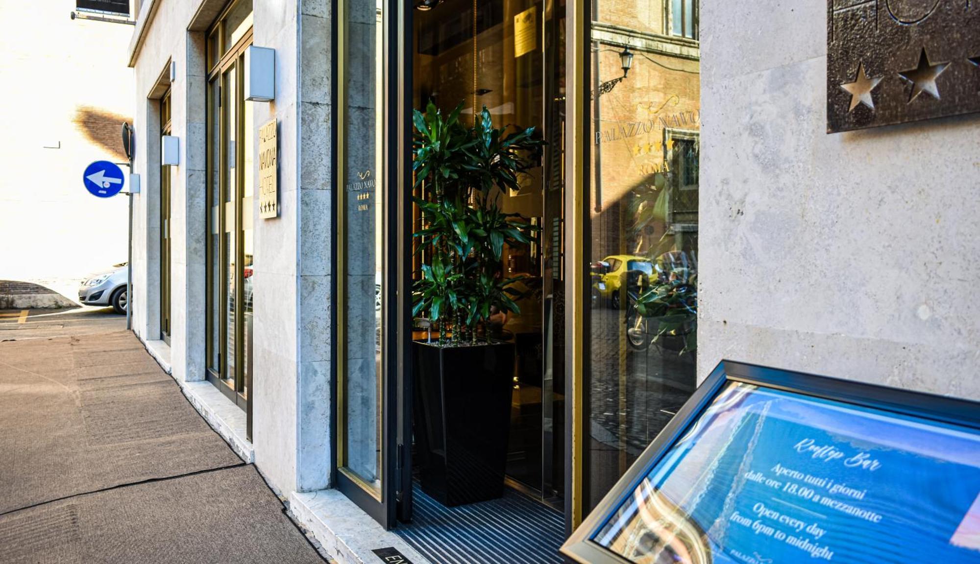 Palazzo Navona Hotell 4*