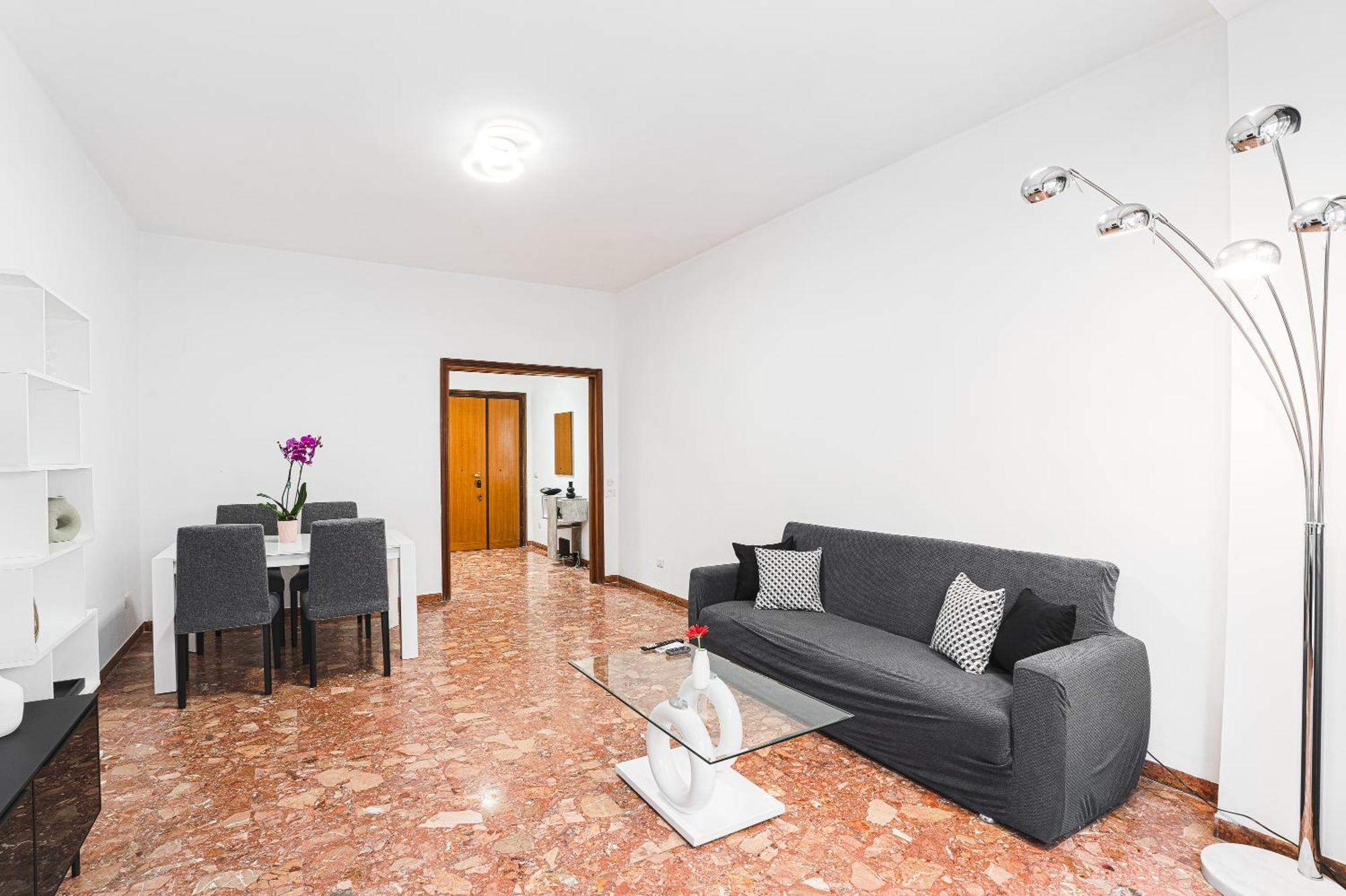 Apartment Domus Leo