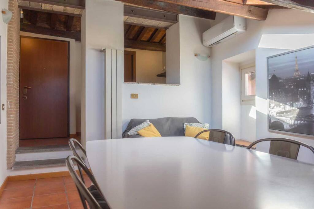 Apartamento Domus Tempio Deluxe, Centro Roma