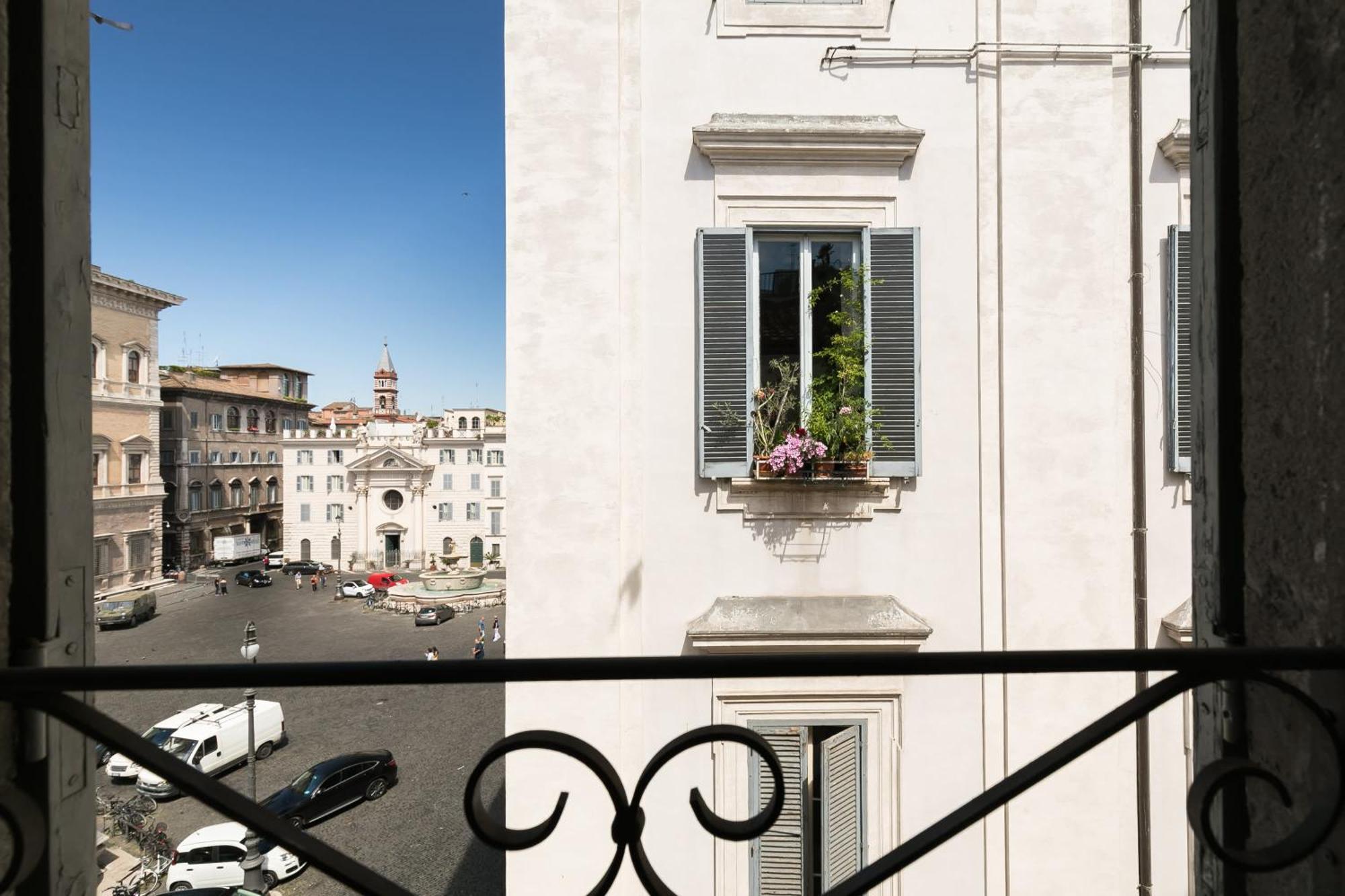 Farnese Charming *