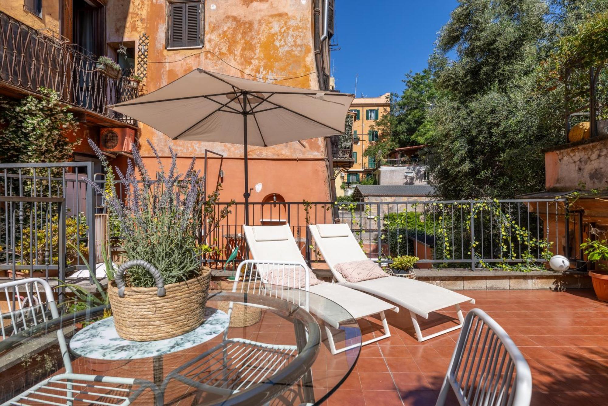 Colosseo Design Studio&terrace