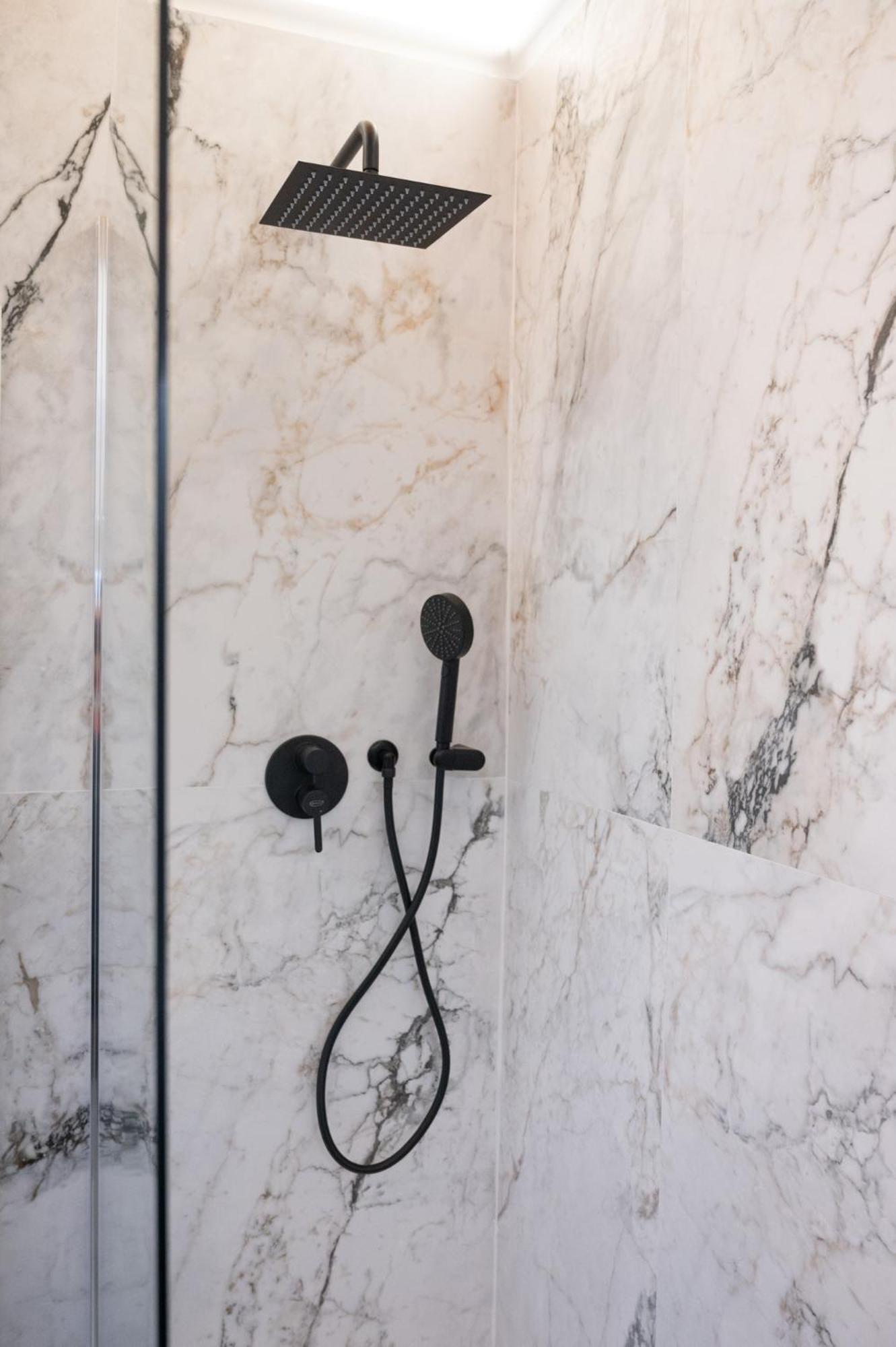 Domus Laurina - Maison D'art Collection