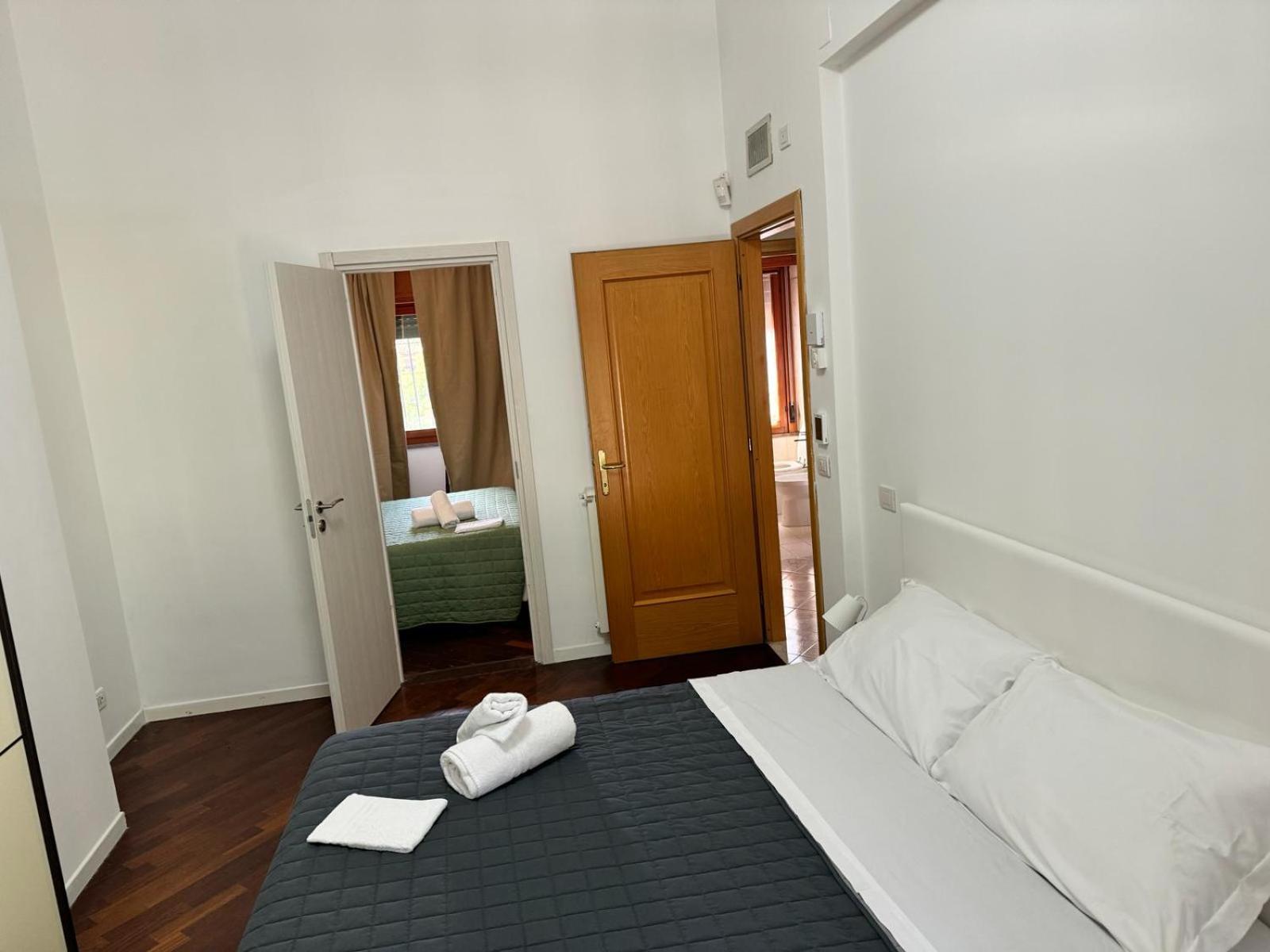 Dolcevita Eur 2 Luxury Affittacamere *