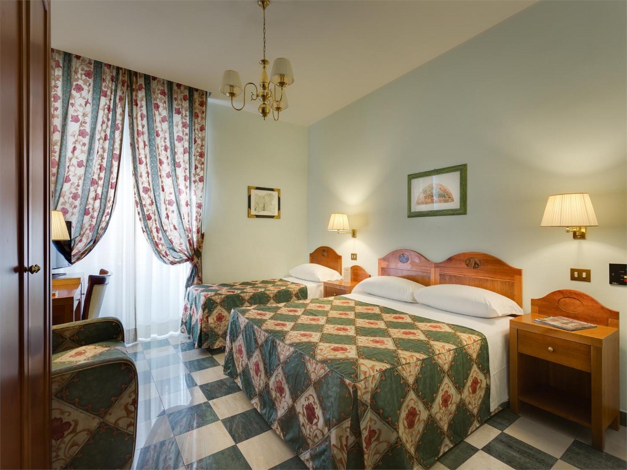 Hotel Aberdeen 3*