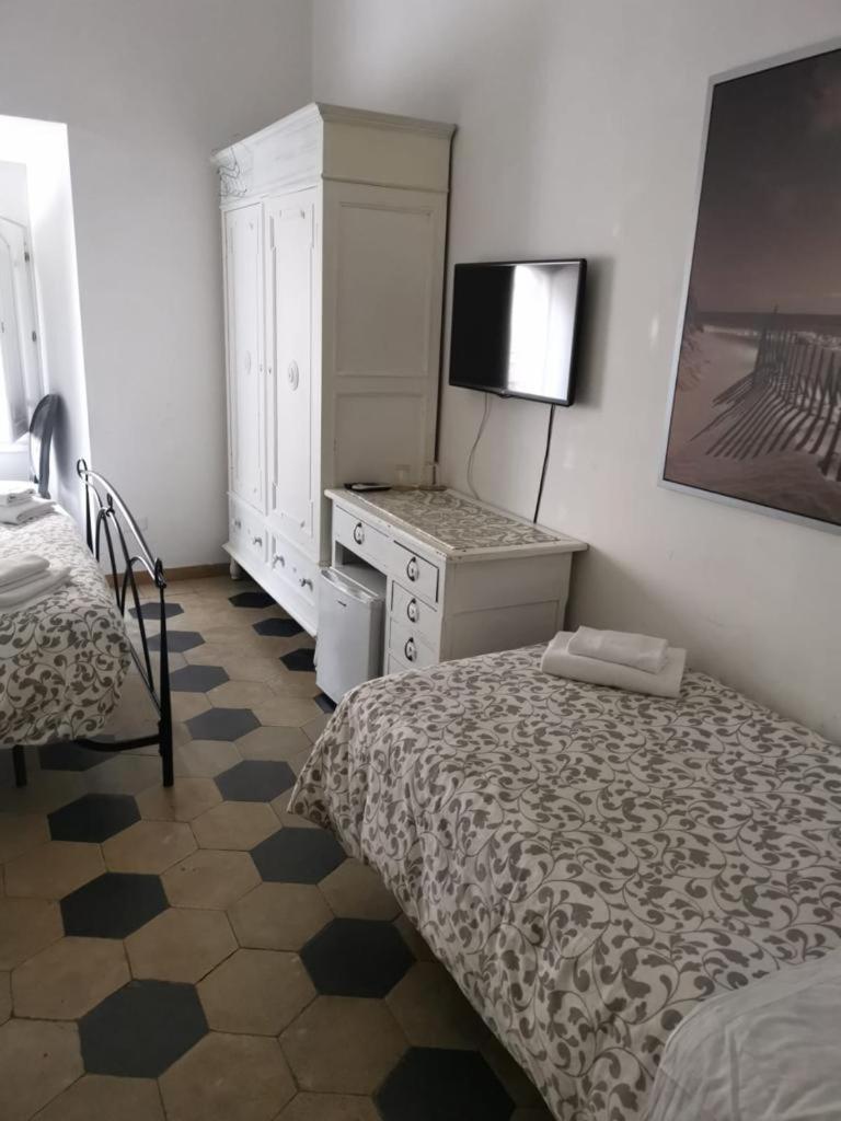 White Vatican Affittacamere 2*