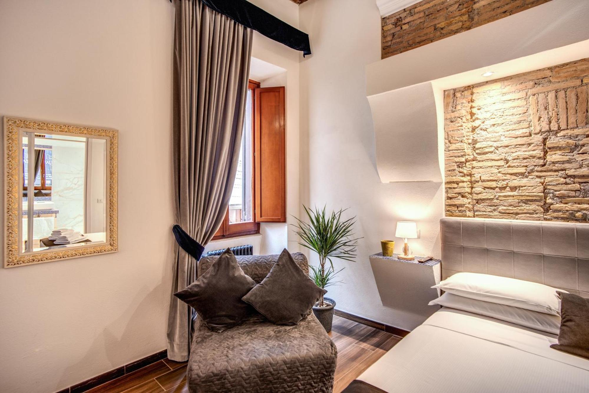 Affittacamere Tritone House 4*
