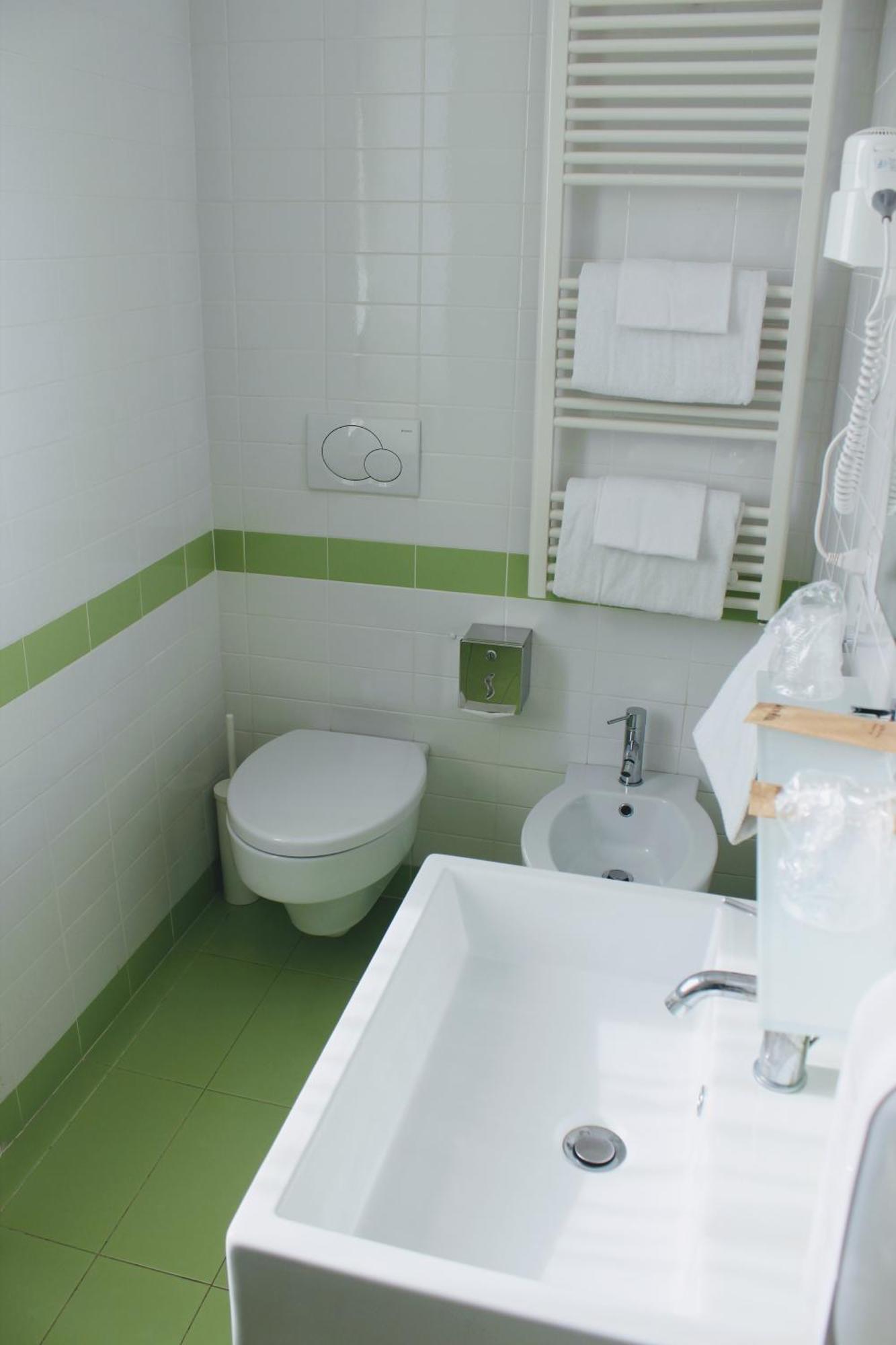 Guest house Domus Helena 3*