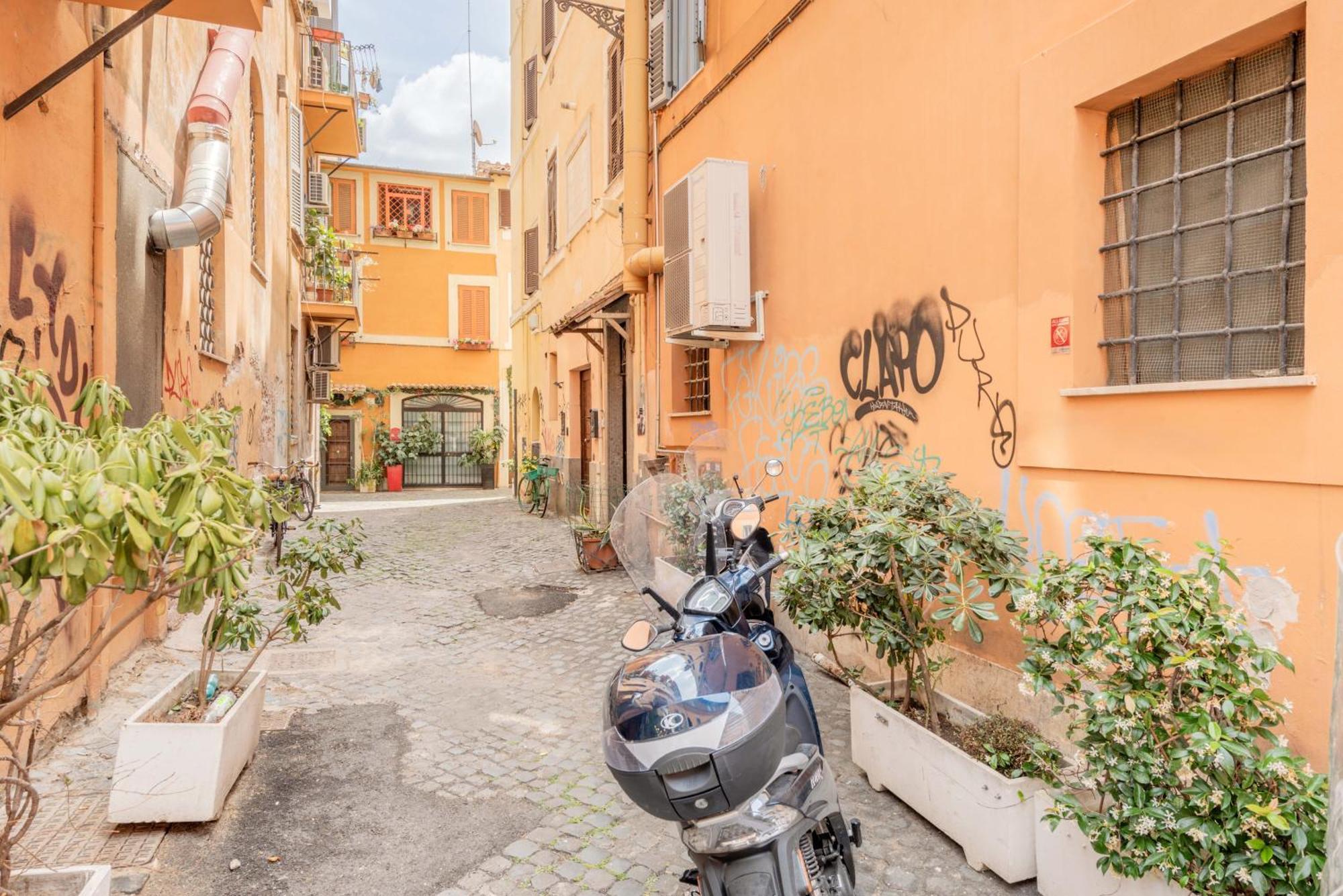 Rufina's Roma
